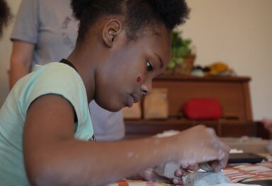 Youth at MDHA’s Cheatham Place Use Creativity to Explore Feelings in Art Therapy